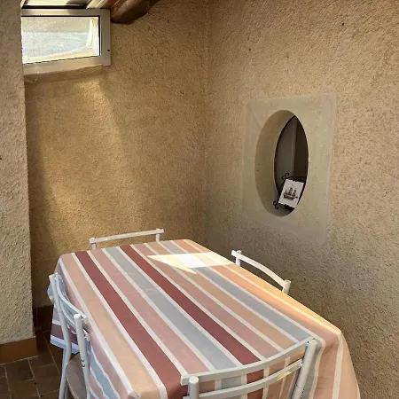 La Maison D'oscar 2 Apartment Tulette