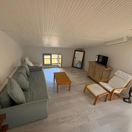 Apartment La Maison D'oscar 2 Tulette
